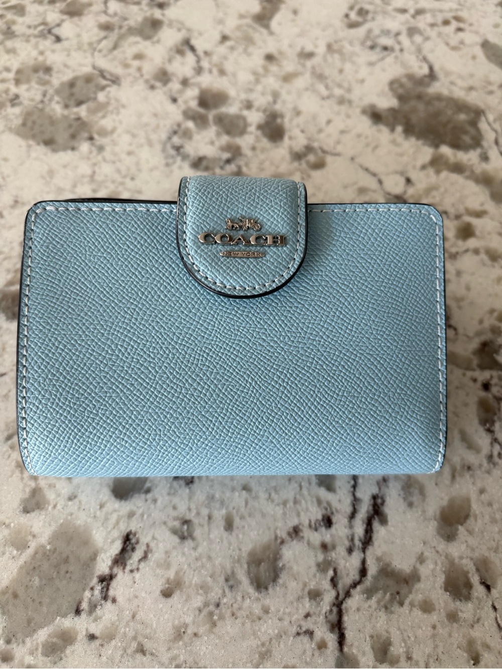 Coach Medium Corner Zip Wallet in Waterfall Blue- Like New
